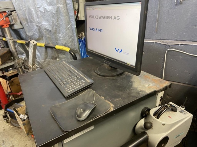 1040949-3 Beissbarth VAS 6141, Tire machine