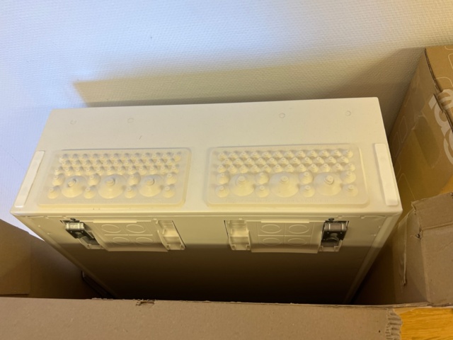 1024225-3 Electric cabinet 2 Hager