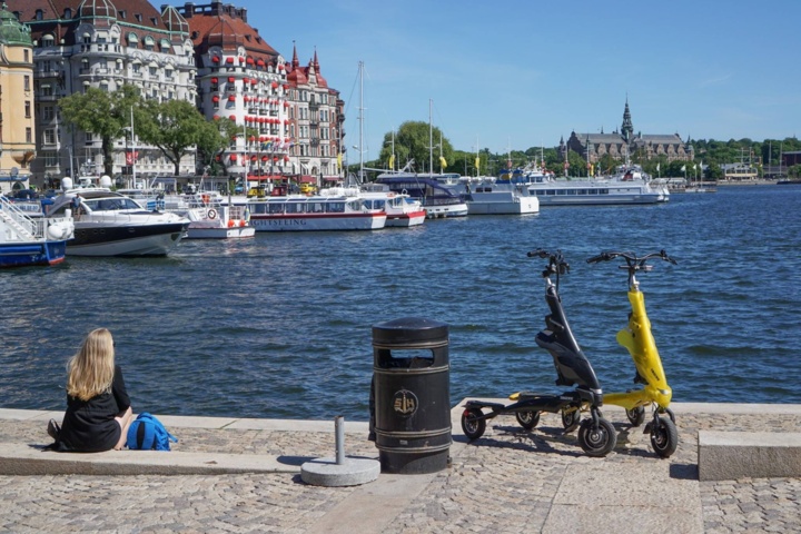 1041446-2 Trikke, fully electric vehicle/scooter, new, Blue