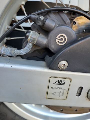 990948-51 BMW F 650 GS motorcycle