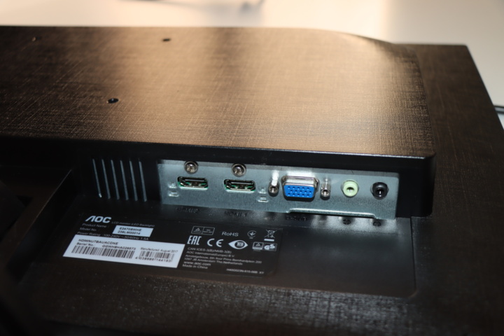 1033526-4 2 pcs NOC 24 inch computer screen