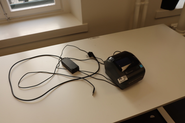 1033530-6 Zebra GK420d label printer