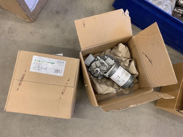 993037-21 Spare parts and accessories for milk machines