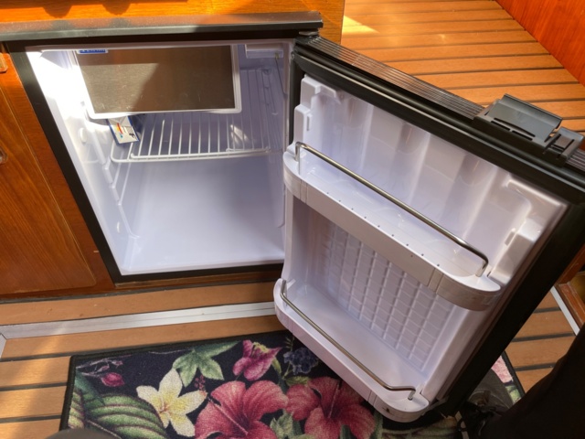 1041656-84 Windy 27 DC, - 1980 No. 153