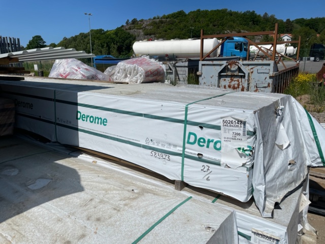 1041653-1 Spruce construction timber finger jointed C24M 45x220, running meter 432.0