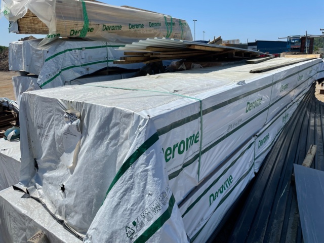 1041653-4 Spruce construction timber finger jointed C24M 45x220, running meter 432.0