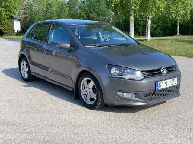 1041762-3 Volkswagen Polo 5-dörrar 1.6 TDI - 2011