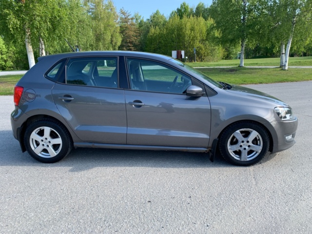 1041762-4 Volkswagen Polo 5-dörrar 1.6 TDI - 2011