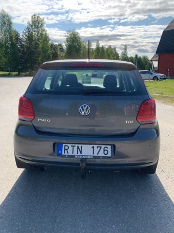 1041762-6 Volkswagen Polo 5-dörrar 1.6 TDI - 2011