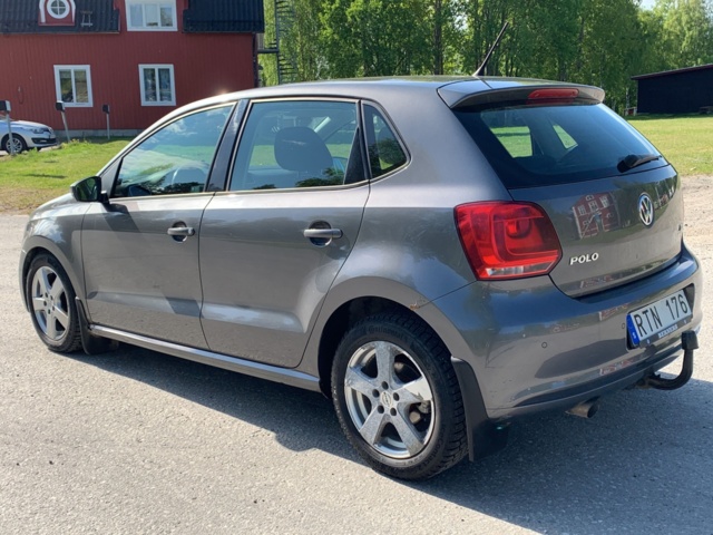 1041762-7 Volkswagen Polo 5-dörrar 1.6 TDI - 2011