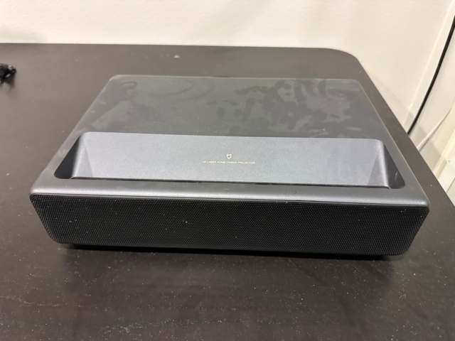 1041779-1 Mi 4K Laser projector & wall screen