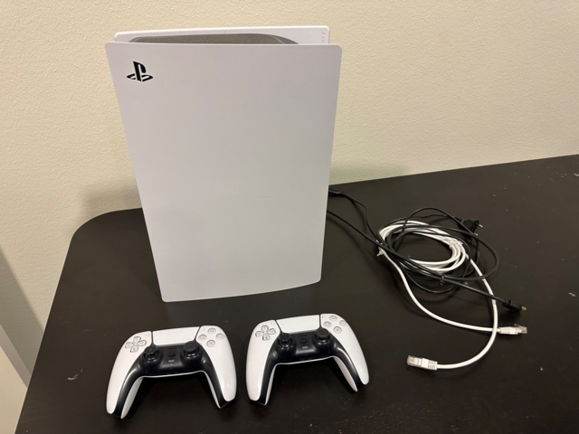 1041780-1 Sony PlayStation 5 & 2 controllers