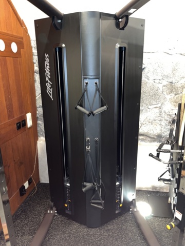 1038715-6 Cable machine Life fitness