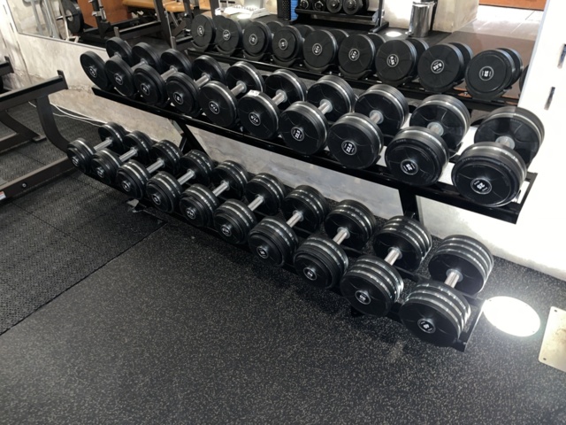 1038721-3 Weight station with free weights