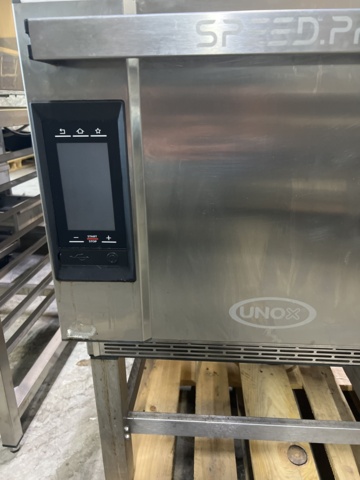 897341-3 Unox speed pro oven on stand
