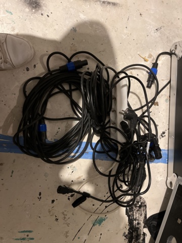 1013070-25 Complete PA sound system with 4 tops and 2 basses 4000W