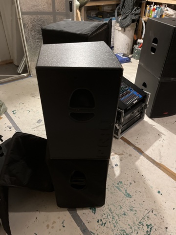 1013070-11 Complete PA sound system with 4 tops and 2 basses 4000W