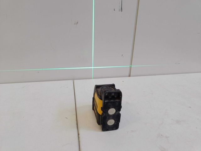 999930-2 Cross line laser Dewalt DW088cg