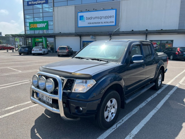 213405-1 Nissan Navara double cab 2.5 dCi 4x4 - 2010