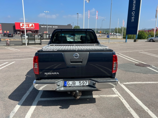 213405-4 Nissan Navara double cab 2.5 dCi 4x4 - 2010