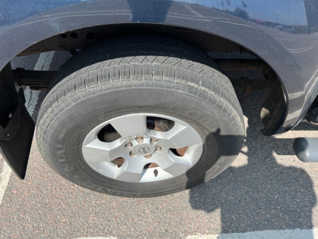 213405-28 Nissan Navara double cab 2.5 dCi 4x4 - 2010