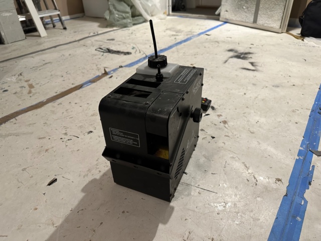 1013078-6 Smoke machine Compact Hazer HZ-200