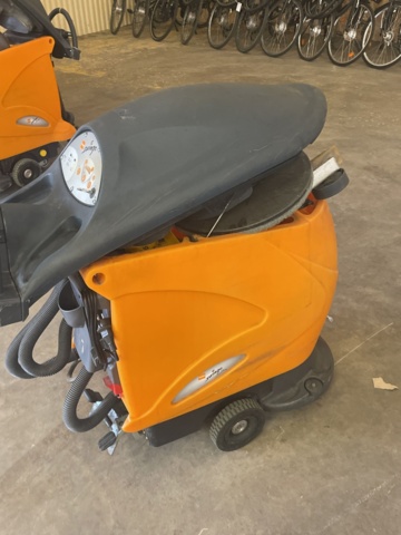 1025975-4 Taski Swingo 755