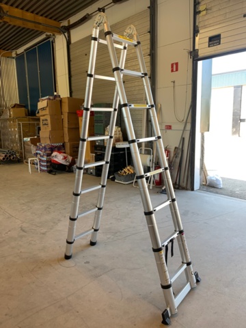 Two ladders - PS Auction - We value the future - Largest in net auctions