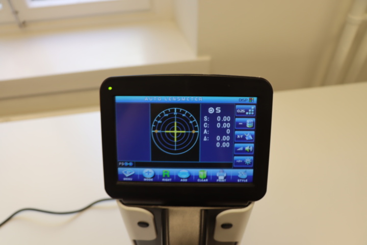 1033543-3 Auto Lensmeter / Lens meter