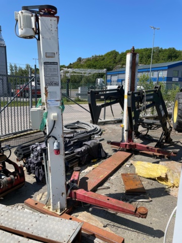 1042125-1 Two-pillar lift Stenhøj DS2 M&E