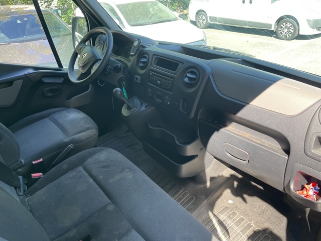 1042187-30 Renault Master 3.5 T 2.3 dCi - 2012