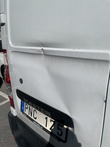 1042187-10 Renault Master 3.5 T 2.3 dCi - 2012