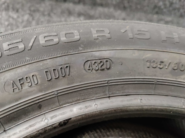 1041499-8 2 summer tires Uniroyal 185/60 R15 H RainExpert 3