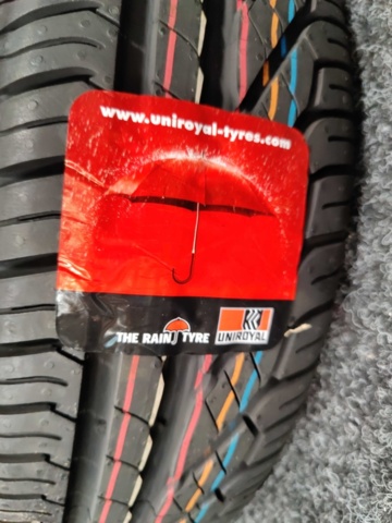 1041499-9 2 summer tires Uniroyal 185/60 R15 H RainExpert 3