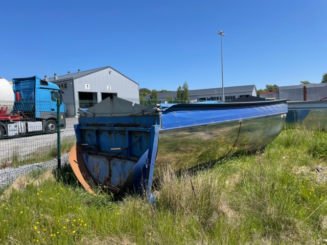 1042452-2 Asfaltflak Akron Lastväxlarflak 1st