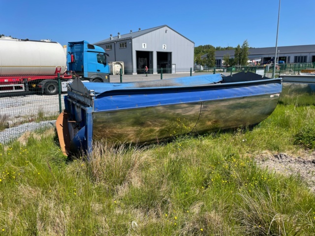 1042452-3 Asfaltflak Akron Lastväxlarflak 1st