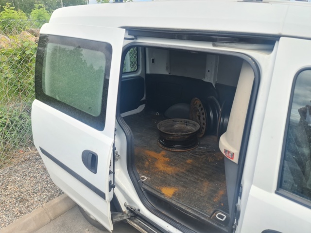 1042469-8 Opel Combo Van IP 1.6 CNG ecoFLEX - 2008