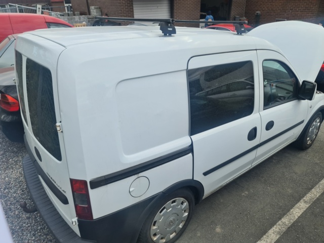 1042469-7 Opel Combo Van IP 1.6 CNG ecoFLEX - 2008