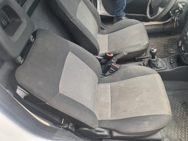 1042469-17 Opel Combo Van IP 1.6 CNG ecoFLEX - 2008