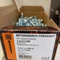998626-2 Concrete screws