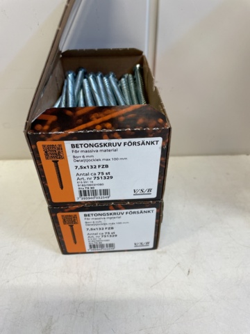 998626-10 Concrete screws