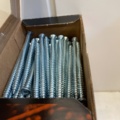 998626-14 Concrete screws