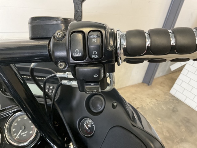 1002371-22 Harley-Davidson Electra Glide Ultra Classic - 1990