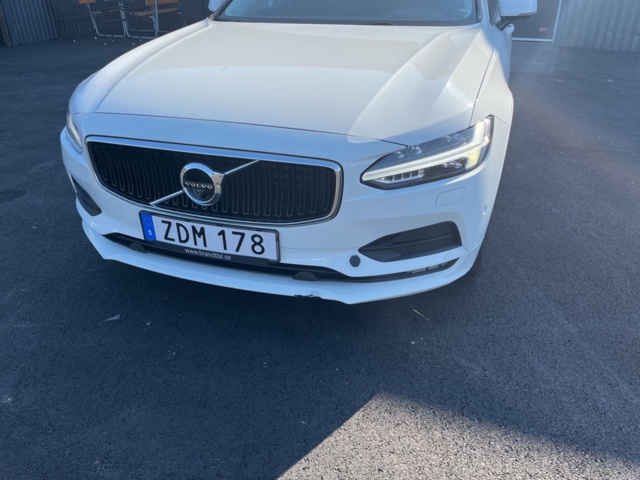 980521-13 Volvo V90 D3 - 2018