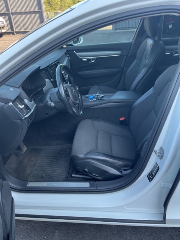 980521-23 Volvo V90 D3 - 2018