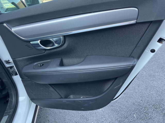 980521-32 Volvo V90 D3 - 2018