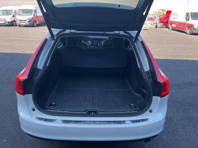 980521-34 Volvo V90 D3 - 2018