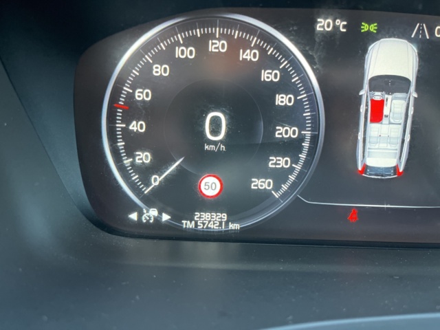 980521-42 Volvo V90 D3 - 2018