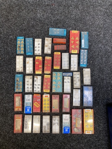 1042149-2 Assortment of indexable inserts Seco and Sandvik etc