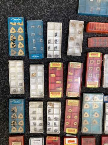 1042149-3 Assortment of indexable inserts Seco and Sandvik etc
